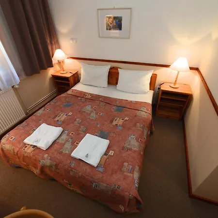 Bakony Отель Баконьбель