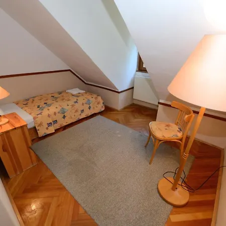 Отель Bakony Баконьбель