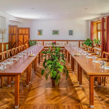 Bakony Hotel