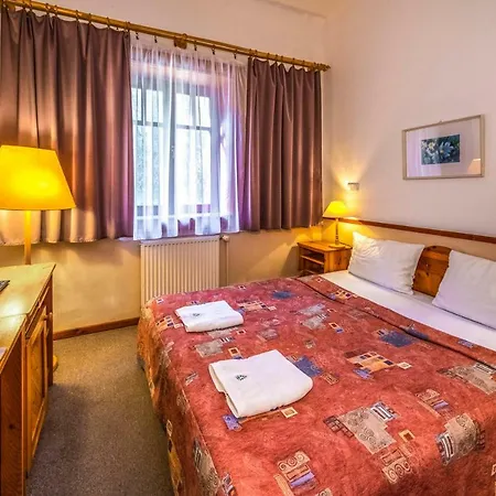 Bakony Отель Баконьбель